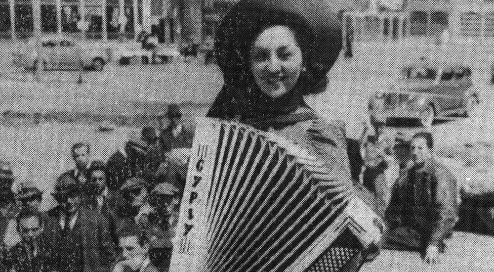 Affiche d'accordéoniste en noir et blanc pour la programmation guinguette du Rez à la fête de la musique 2025