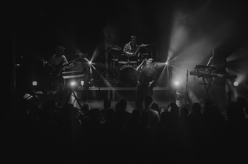 Concerts d'Ana Tijoux, Lucky Salvadori et DJ Awka