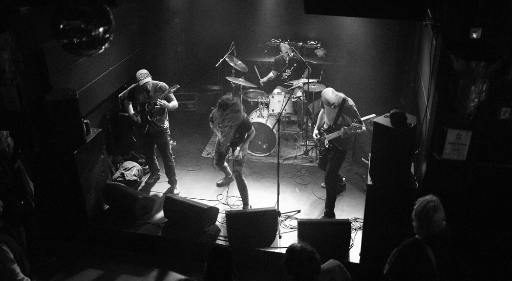 Photo des concerts d'Exorbitant Prices Must Diminish et de La Chorale Pissenlit au Rez-Usine