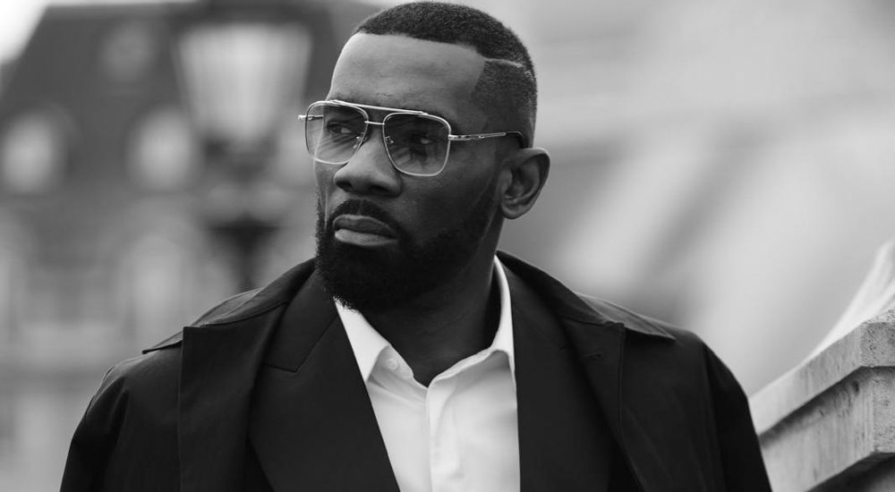 Photo en noir et blanc du rappeur Passi